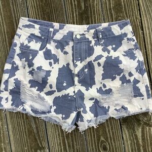 SHEIN Blue/Gray Cow Print Soft Denim Shorts - Size XL